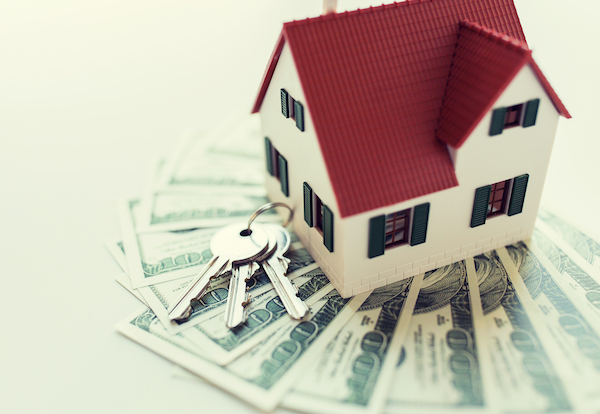 Adjustable vs. Fixed Rate HELOCs featured image